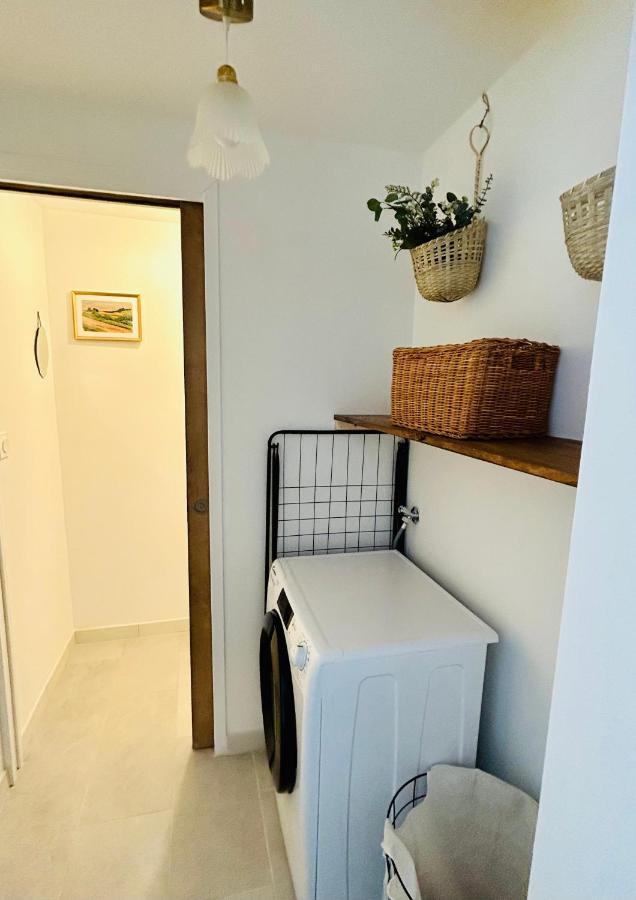 Appartement Cottage Au Coeur De Nemours Exteriör bild
