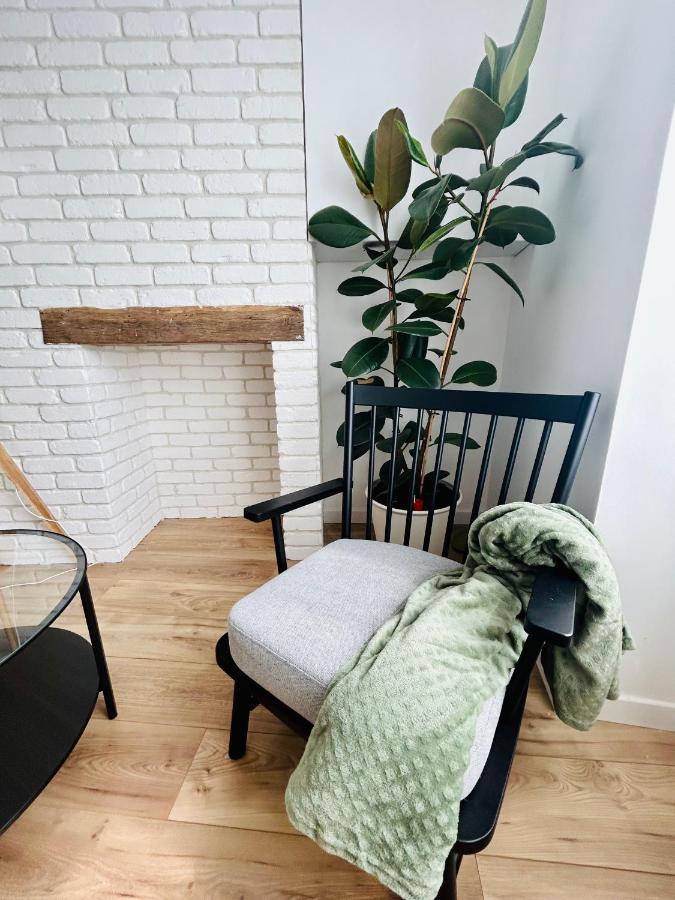 Appartement Cottage Au Coeur De Nemours Exteriör bild