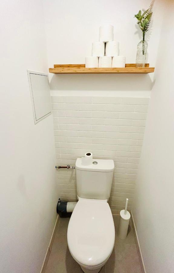 Appartement Cottage Au Coeur De Nemours Exteriör bild
